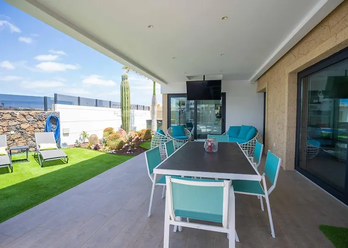 Sea Breeze Villas Lapa And Claca