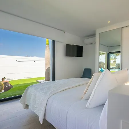 Sea Breeze Villas Lapa And Claca Playa Blanca  Exterior photo